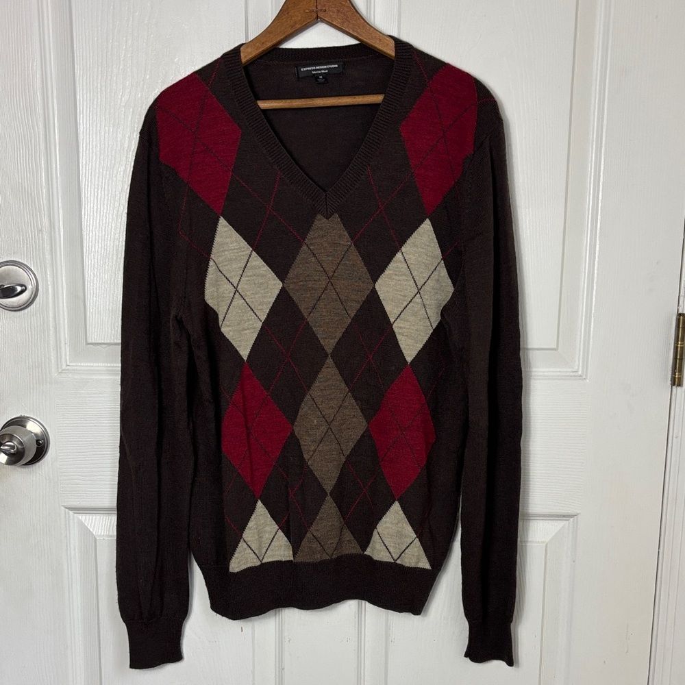 EXPRESS Design Studio Merino Wool Argyle Vneck Sweater Size Medium Preppy